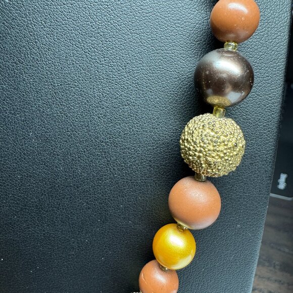 Vintage Beaded Necklace with Tassel Pendant Faux Plastic Pearls Brown and Gold - Picture 3 of 8